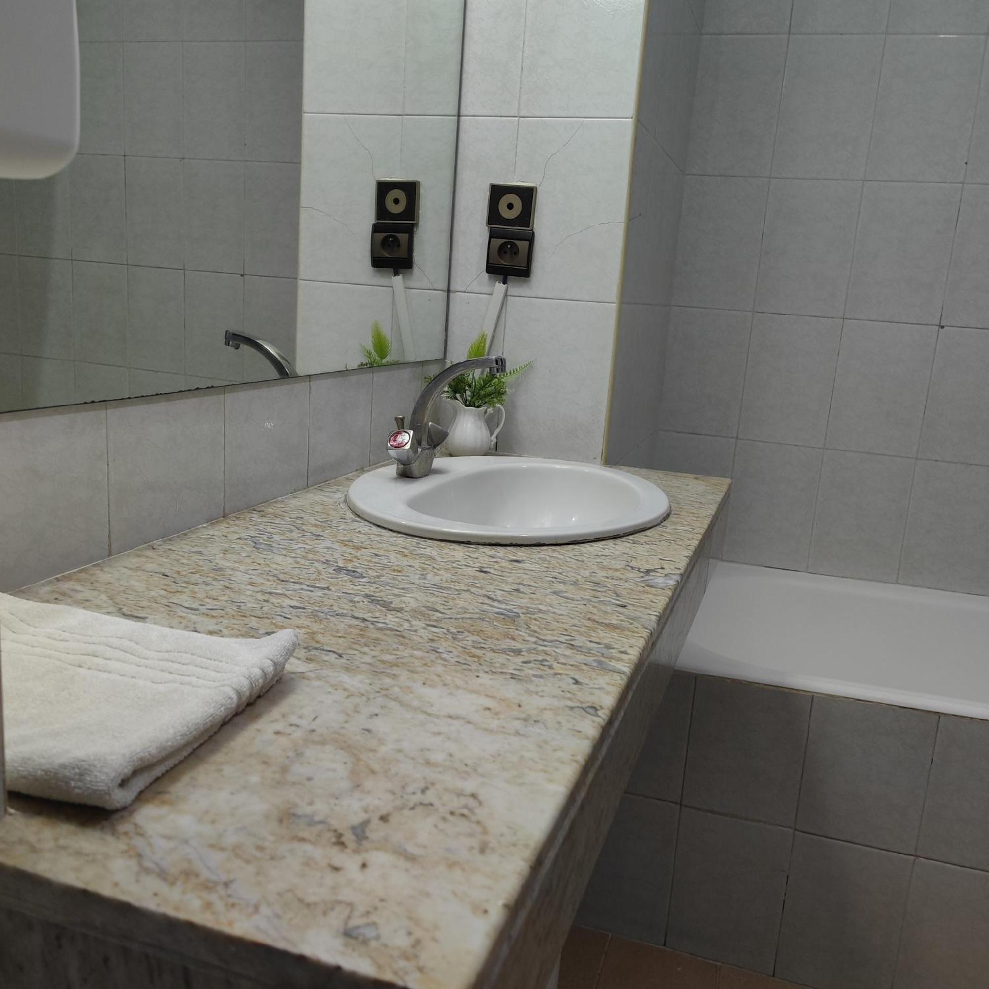 Amrouss Touristic Darmaroc Hotel Azrou Bilik gambar