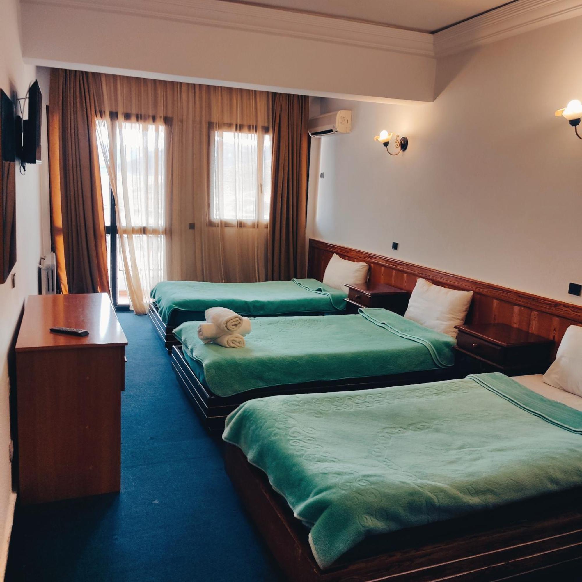 Amrouss Touristic Darmaroc Hotel Azrou Bilik gambar