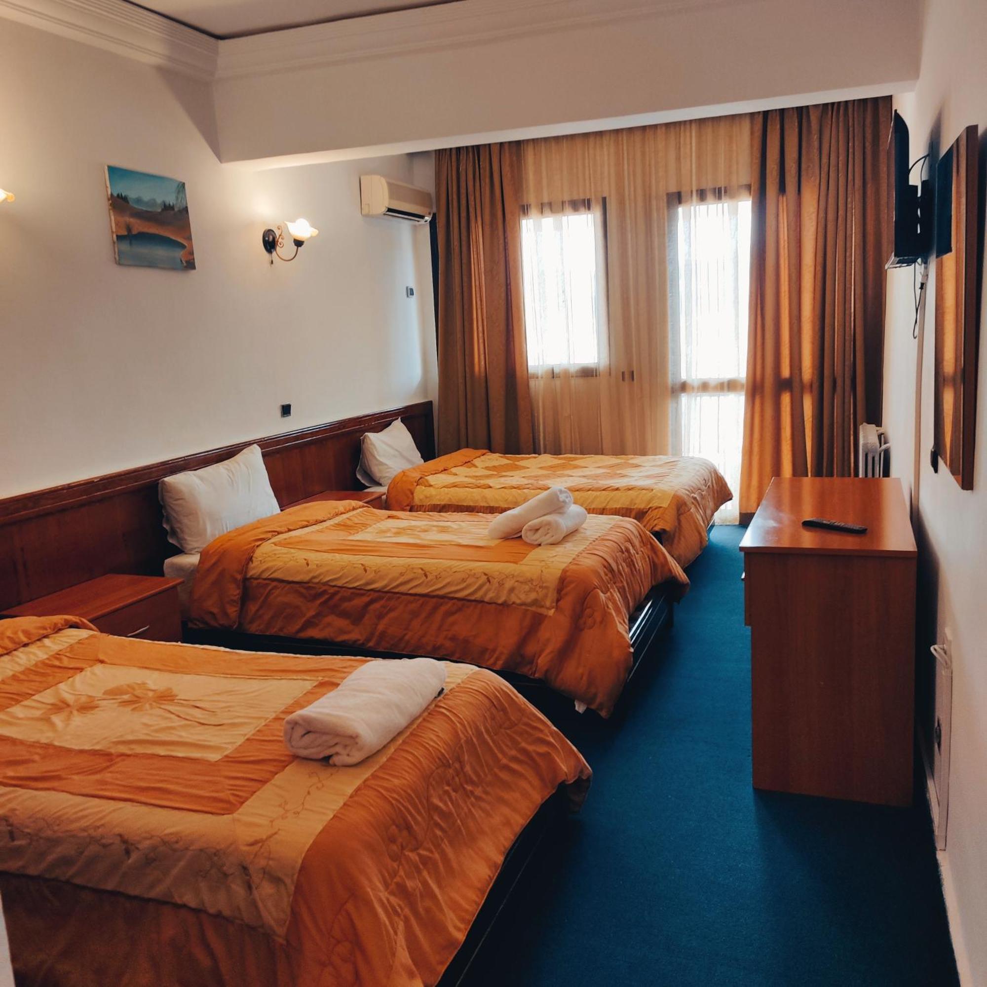 Amrouss Touristic Darmaroc Hotel Azrou Bilik gambar